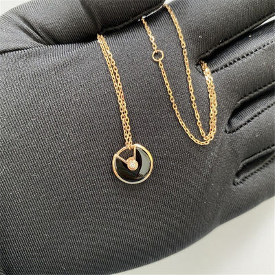 Replica 18k gouden halskettingen Roosgoud Onyx Diamant XS Model Amulet De Cartier Halskettingen