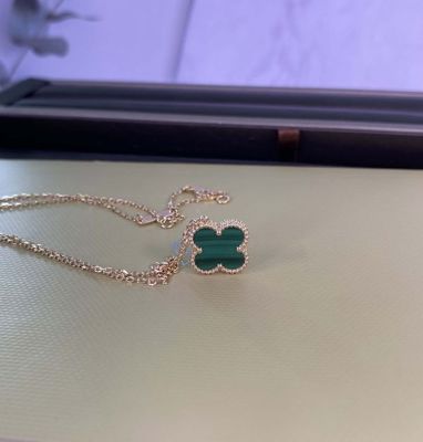 16.54 inch 18k gouden halsketting 18k gele gouden hanger met malachiet