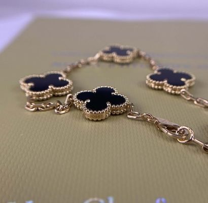 Van Cleef Arpels 18k gouden armbanden gele goud 18k touw armband 5 motieven Qatar sieraden
