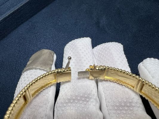 Van Cleef Arpels Solid 18k Gold Accessoires Geel Goud PerléE Signatuur Armband