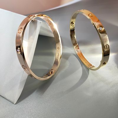 Juwelen Op maat Gemaakt 18K Gouden Armbanden Cartier Liefde Armband 0,4 karaat