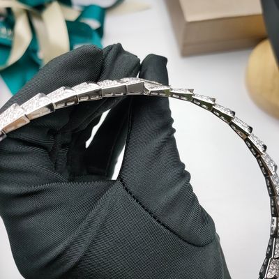 Serpenti Viper Ketting In 18 Kt Wit Goud, Set Met Volledige Pavé Diamanten
