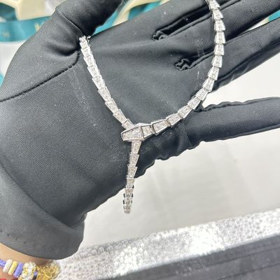 Serpenti Viper Slim Ketting In 18 Kt Wit Goud, Set Met Volledige Pavé Diamanten High Jewelry Brands