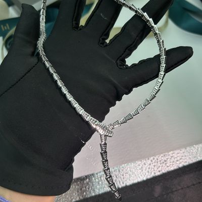 Serpenti Viper Slim Ketting In 18 Kt Wit Goud, Set Met Volledige Pavé Diamanten High Jewelry Brands