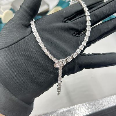 Serpenti Viper Slim Ketting In 18 Kt Wit Goud, Set Met Volledige Pavé Diamanten High Jewelry Brands